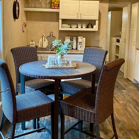 Your Own Cozy Tiny Home ออสเทล ภายนอก รูปภาพ