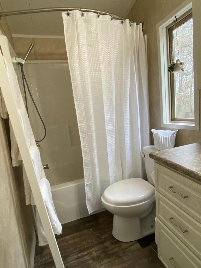 Your Own Cozy Tiny Home ออสเทล ภายนอก รูปภาพ